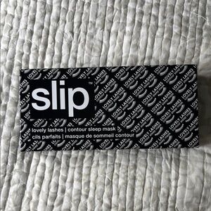 Slip Contour Sleep Mask in Black and White
